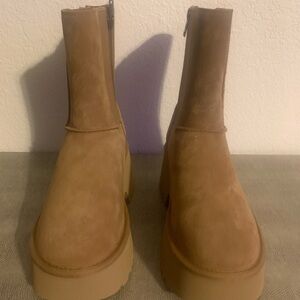 UGG Women's Brown Ankle Boots